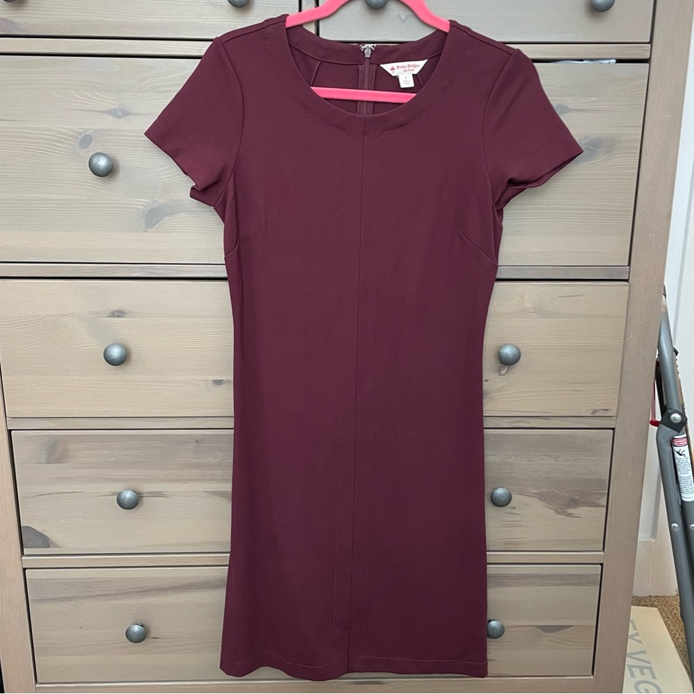 Brooks Brothers Red Fleece Ponte Sheath/Shift Dress in Wine/Maroon, Size Small